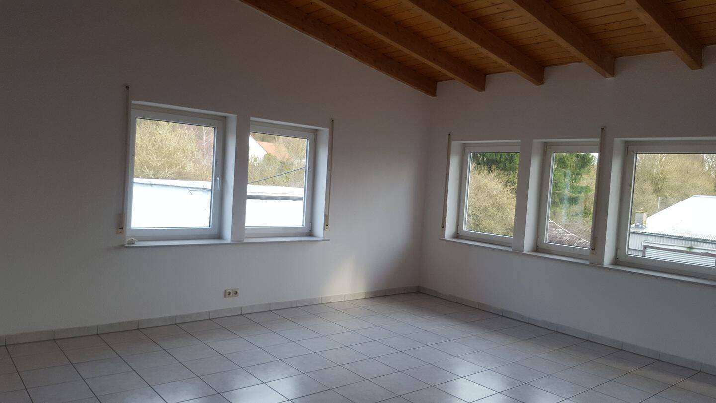 Tolle große 5 Zimmer WG 1.OG in Zweifamilienwohnhaus, 74930 Ittlingen
