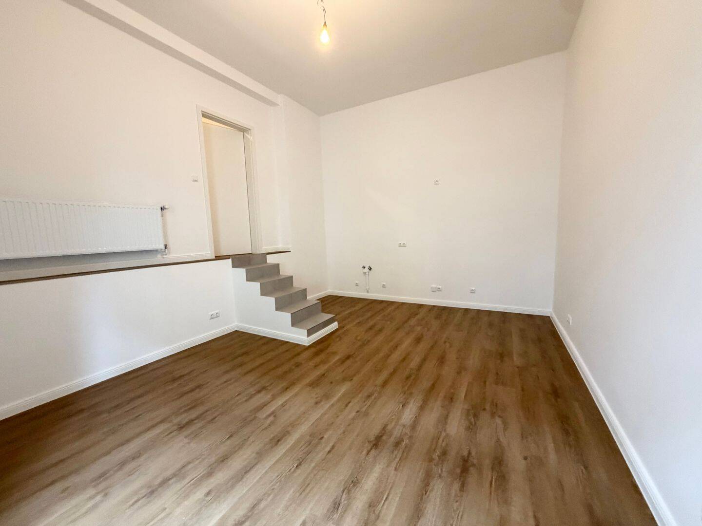 Frisch sanierte 1-Zimmerwohnung im Souterrain; zentral in Moabit – inkl. Einbauküche!, 10559 Berlin (Mitte Moabit Tiergarten)