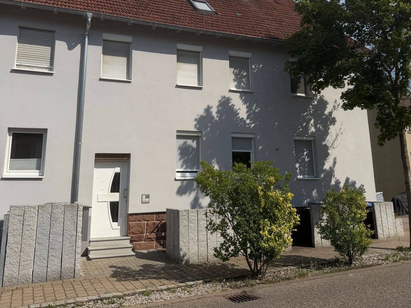 Vermiete 4 Zimmer Wohnung in Tiefenbronn, 75233 Tiefenbronn