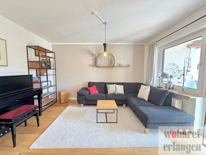 Moderne schöne helle großzügige Doppelhaushälfte in Baiersdorf Hagenau, 91083 Baiersdorf