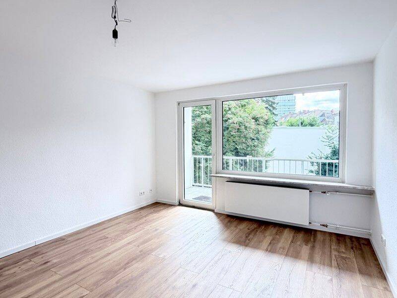 Wohn(t)raum: sanierte 3-Zi.-Wohnung mit hochwertiger Einbauküche, 60431 Frankfurt am Main