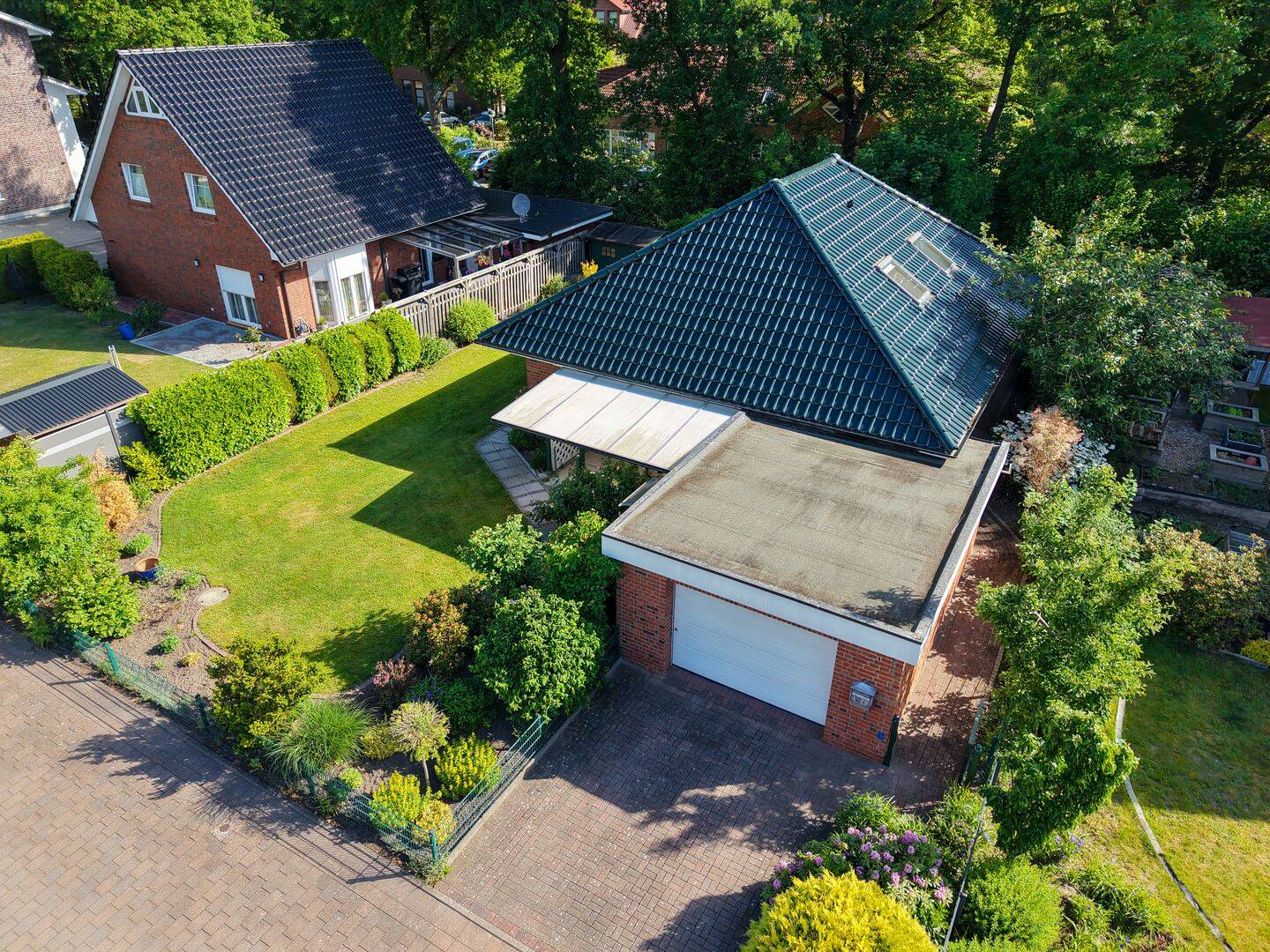 Einfamilienhaus mit gr. Dachgeschoss – flexible Raumaufteilung mit Potenzial für 4 bis 5 Zimmer, 24568 Kaltenkirchen