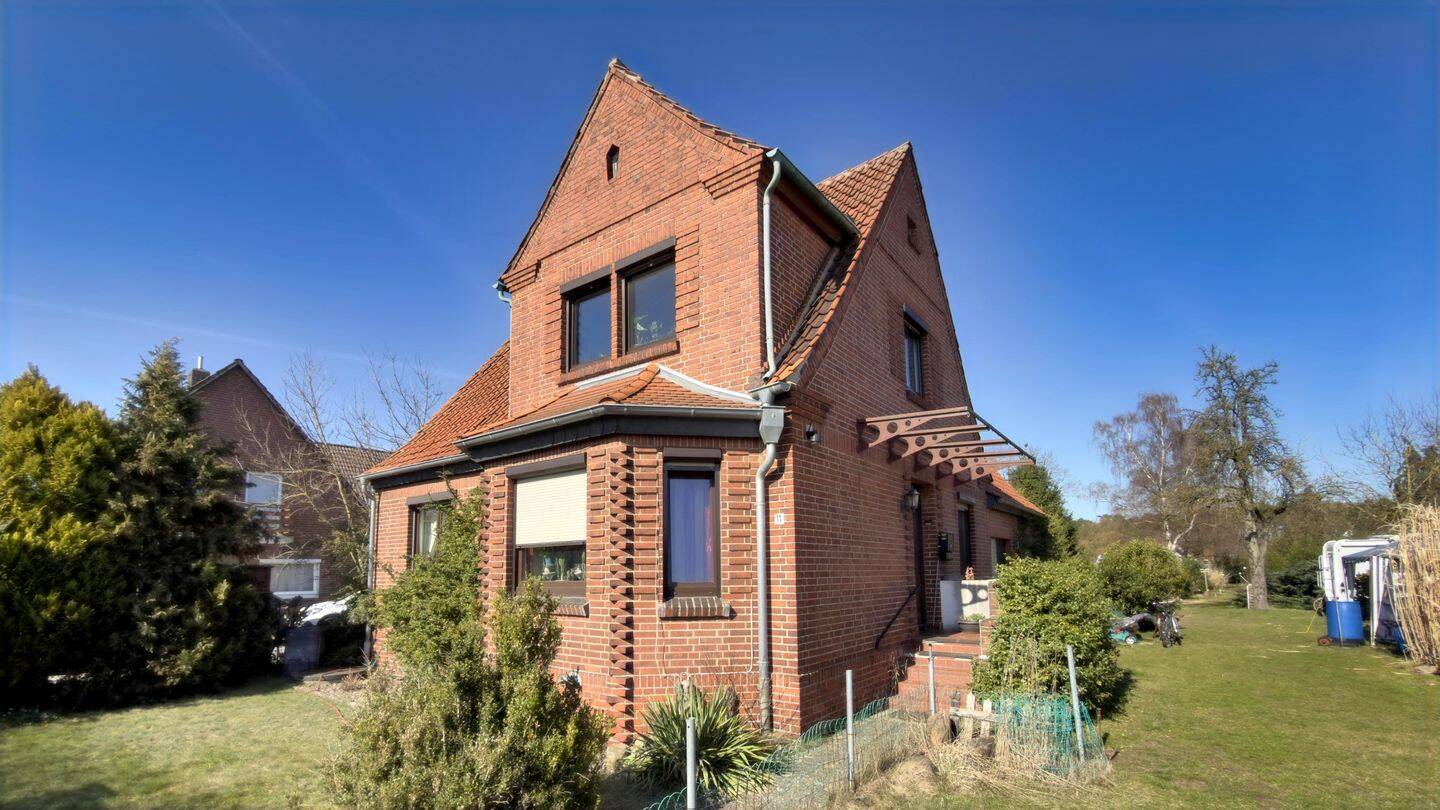 Charmantes Einfamilienhaus mit großem Grundstück in naturnaher Lage, 29690 Buchholz (Aller)