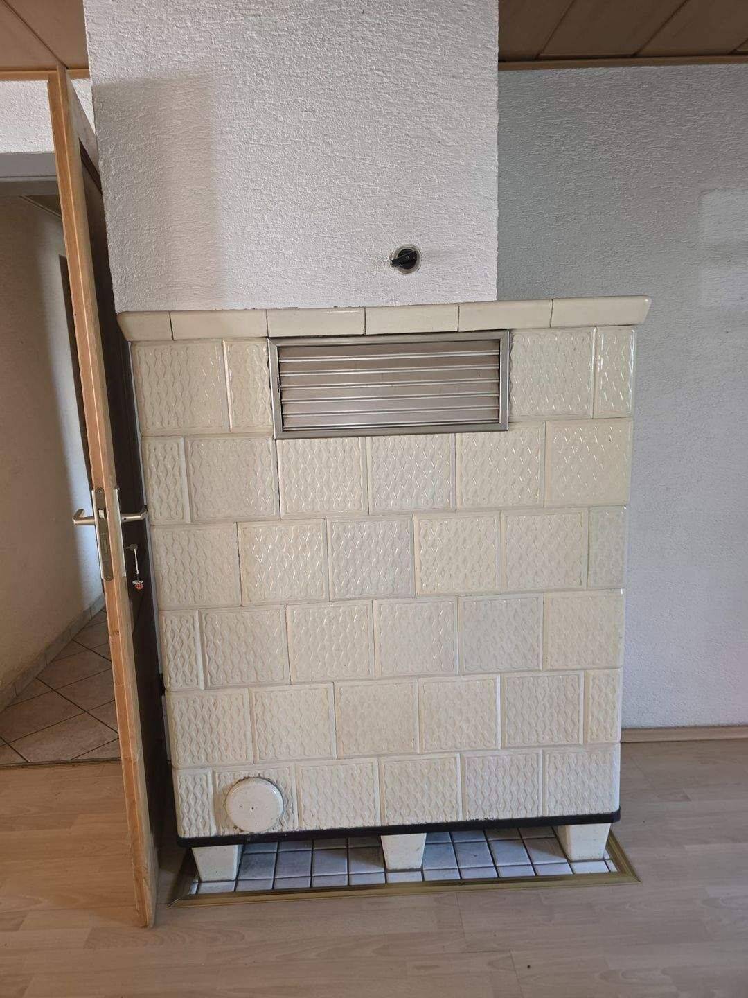 CORDULA IMMOBILIEN solides Einfamilienreihenhaus mit Garage, Werkstatt und Garten CORDULA 27, 99610 Sömmerda