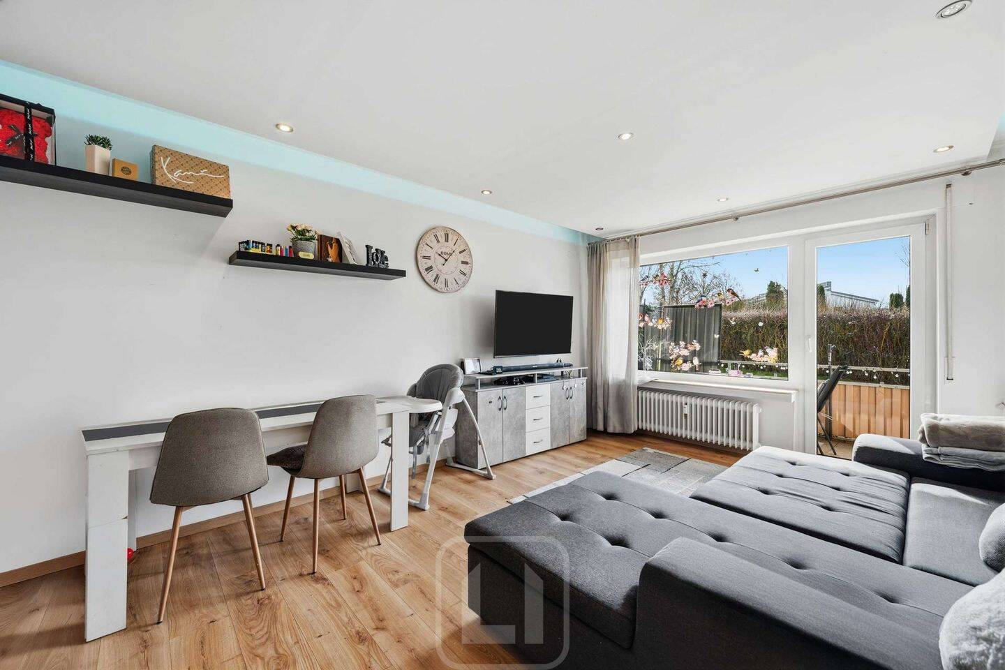 Modernisierte 3-Zimmer-Wohnung & Hobbyraum mit Duschbad | Balkon, Stellplatz & Gemeinschaftsgarten, 75365 Calw