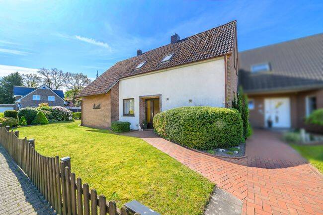 Ganderkesee-Bookholzberg: Familiengerechte Doppelhaushälfte mit einer Garage in sehr guter Lage!*KÄUFERPROVISIONSFREI*, 27777 Ganderkesee