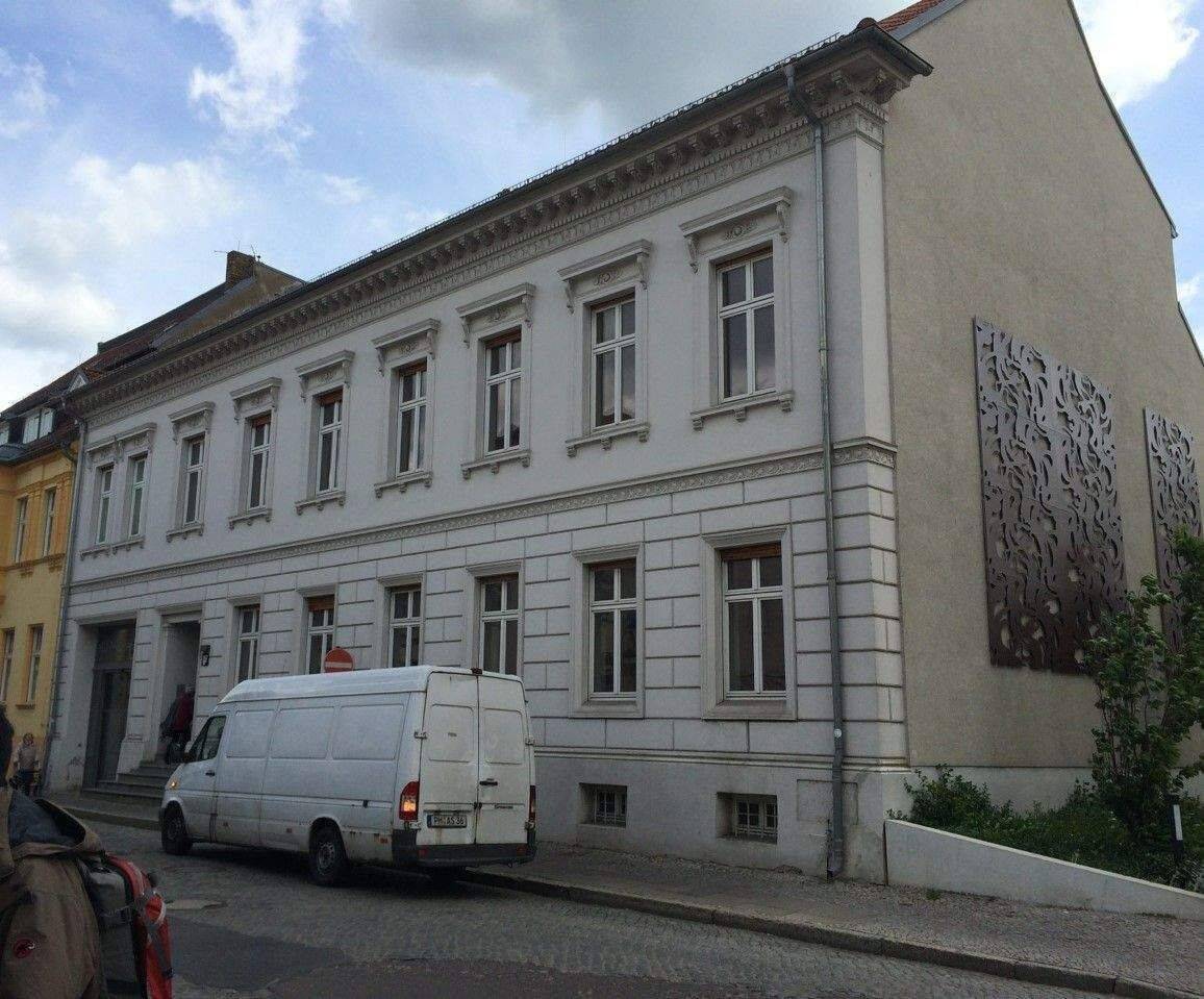 Attraktive 4-Zimmer Altbauwohnung mit Terrasse im Zentrum von Luckenwalde, 14943 Luckenwalde