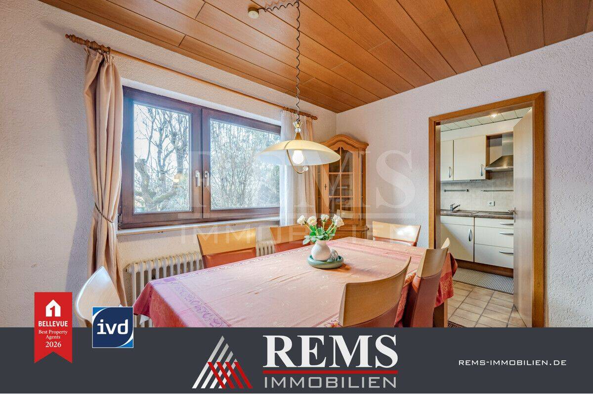 Einzugsbereit: Reihenendhaus für die ganze Familie mit 7 Zimmern, EBK, Terrasse, Balkon und Garage, 73630 Remshalden
