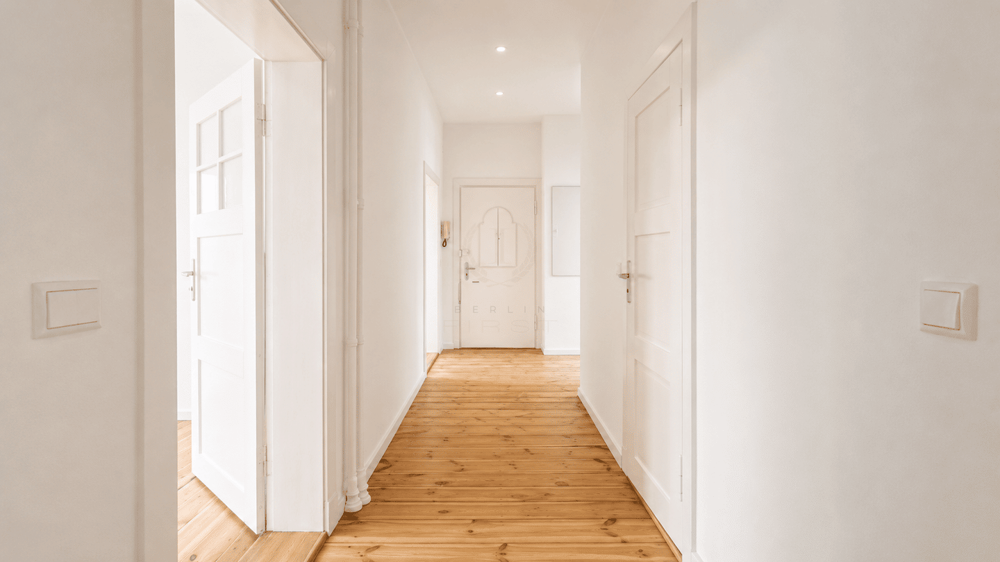 Erstbezug nach Sanierung! Wohnung mit Balkon und Sondernutzfläche in gehobener Lage von Lichterfelde, 12203 Berlin (Steglitz-Zehlendorf Lichterfelde)