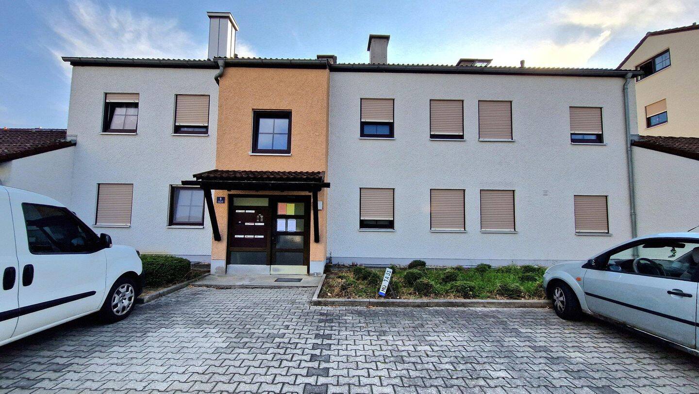 Helle, freundliche Dachgeschoßwohnung, 84478 Waldkraiburg