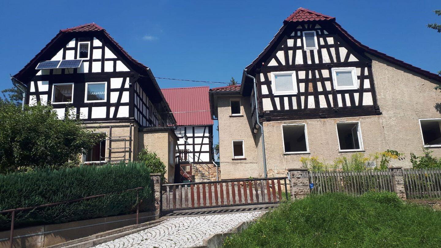 Gebäudeensemble (zwei Fachwerkhäuser) zu verkaufen, 7639 Tautenhain
