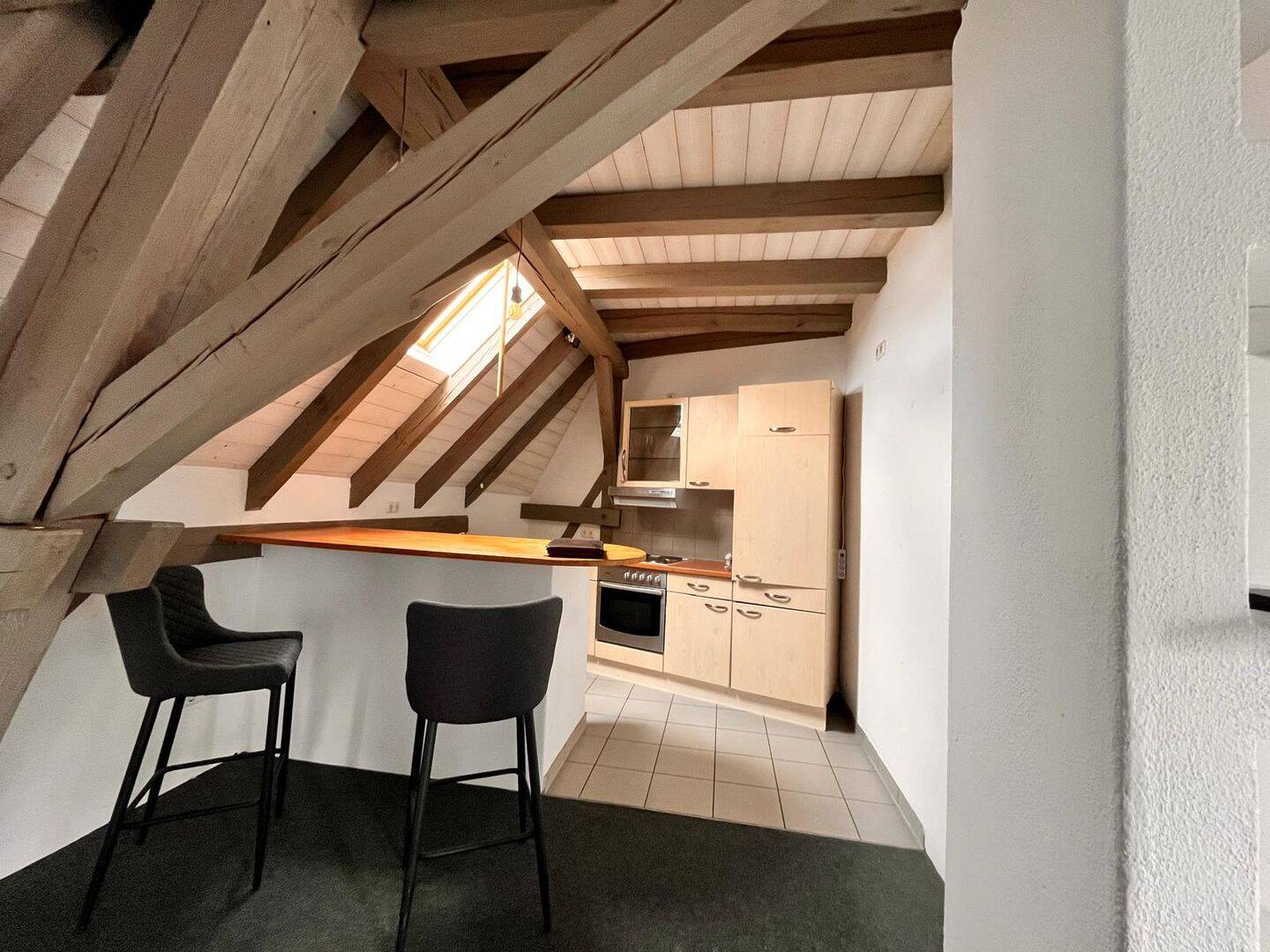 Gemütliche 2-Zimmer-Wohnung mit idealer Anbindung in Weidenbach, 91746 Weidenbach