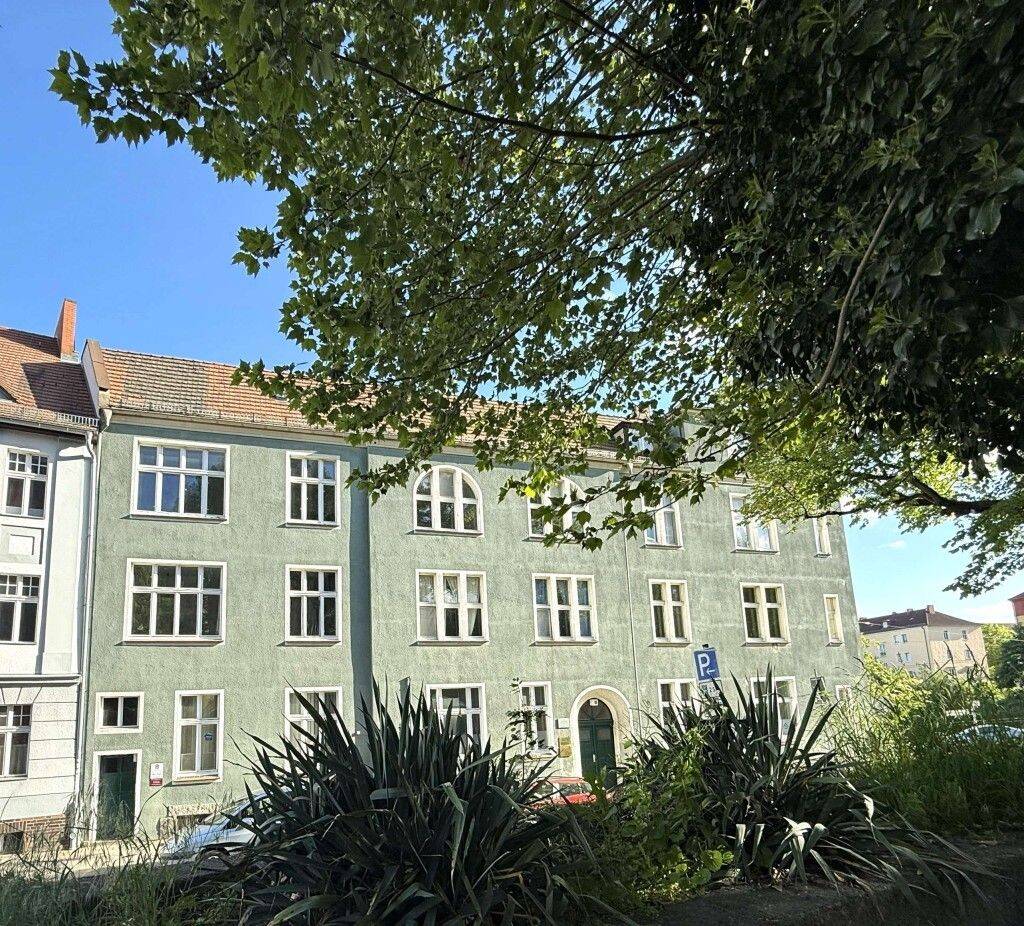 Park vor der Tür und im Blickfeld aus zwei geräumigen Zimmern mit Charme, 15230 Frankfurt (Oder) (Frankfurt)