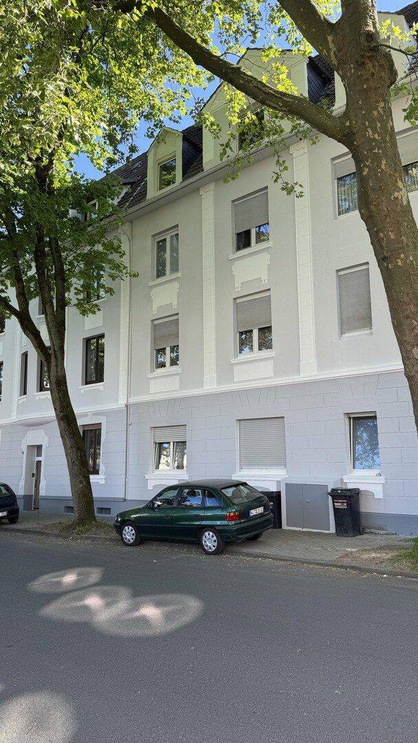 Wohnen mit Charakter: Großzügige 4-Zimmer-Wohnung in Bochum, 44894 Bochum (Langendreer Werne)