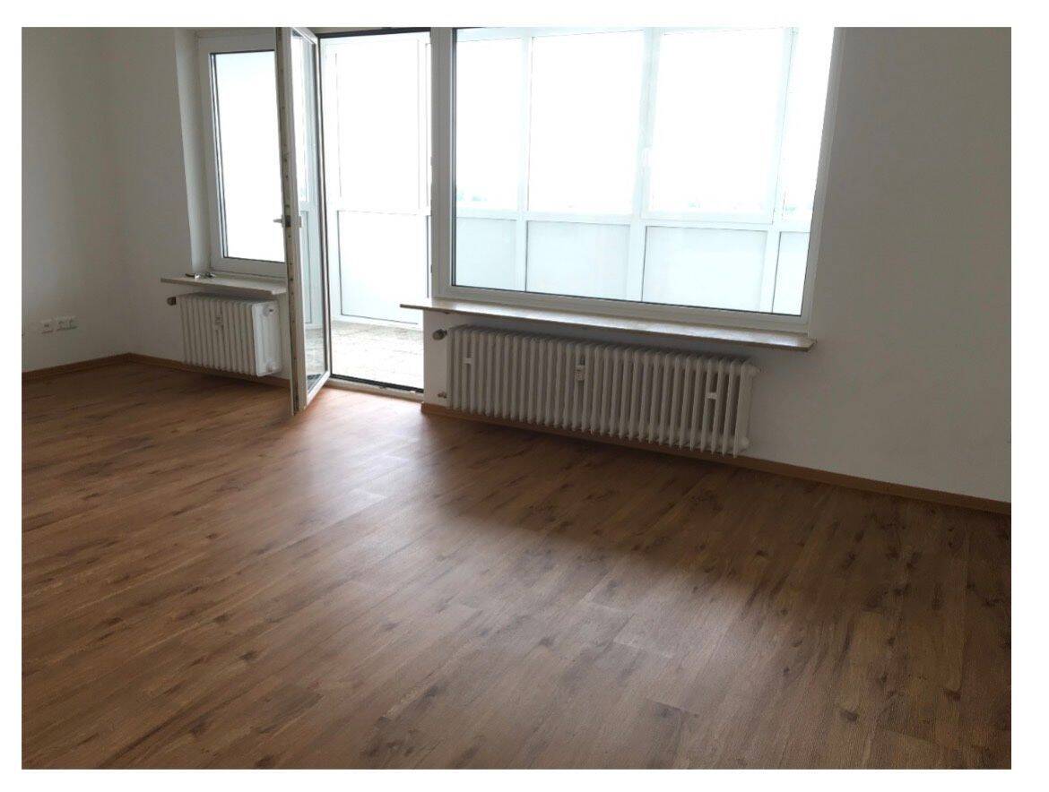Alltagstaugliche 2-Zimmer-Wohnung in Erlangen Bruck, 91058 Erlangen (Bruck Eltersdorf Erlangen-Süd Sebaldussiedlung Tennenlohe)