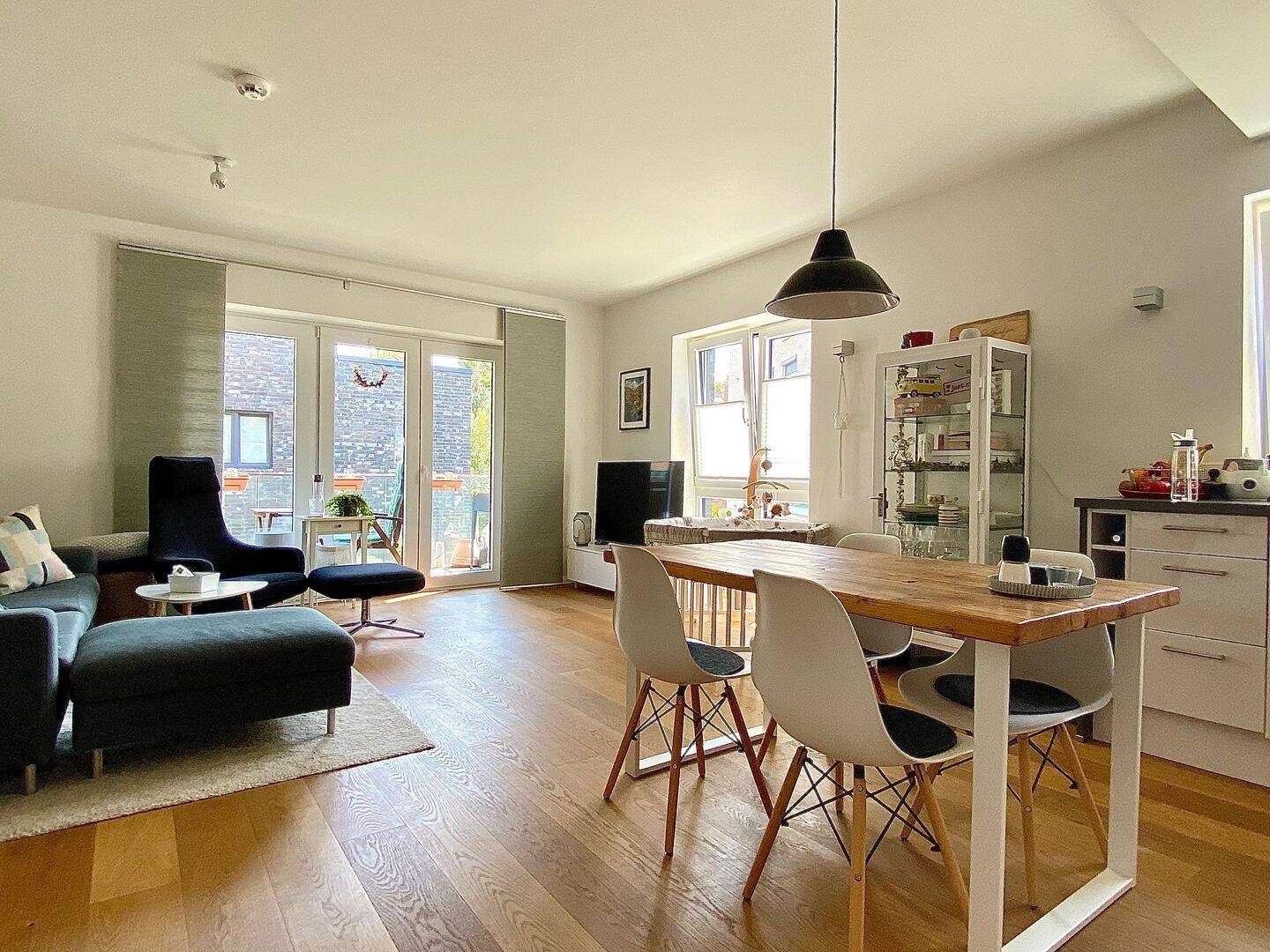 Moderne 2,5-Zimmer Neubau Wohnung mit Balkon, 22527 Hamburg (Eimsbüttel Eidelstedt Lokstedt Stellingen)