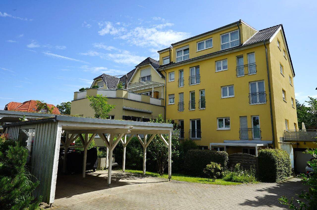 Modern ausgestattete 5-Zimmer-Wohnung mit Balkon und Carport am Rande der Waldsiedlung!, 51375 Leverkusen (Schlebusch)