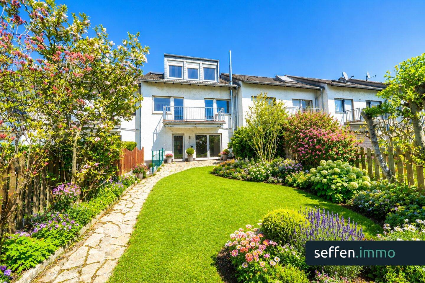 Familienfreundliches Einfamilienhaus mit Garten, Kamin und modernisierter Heizungsanlage, 50129 Bergheim
