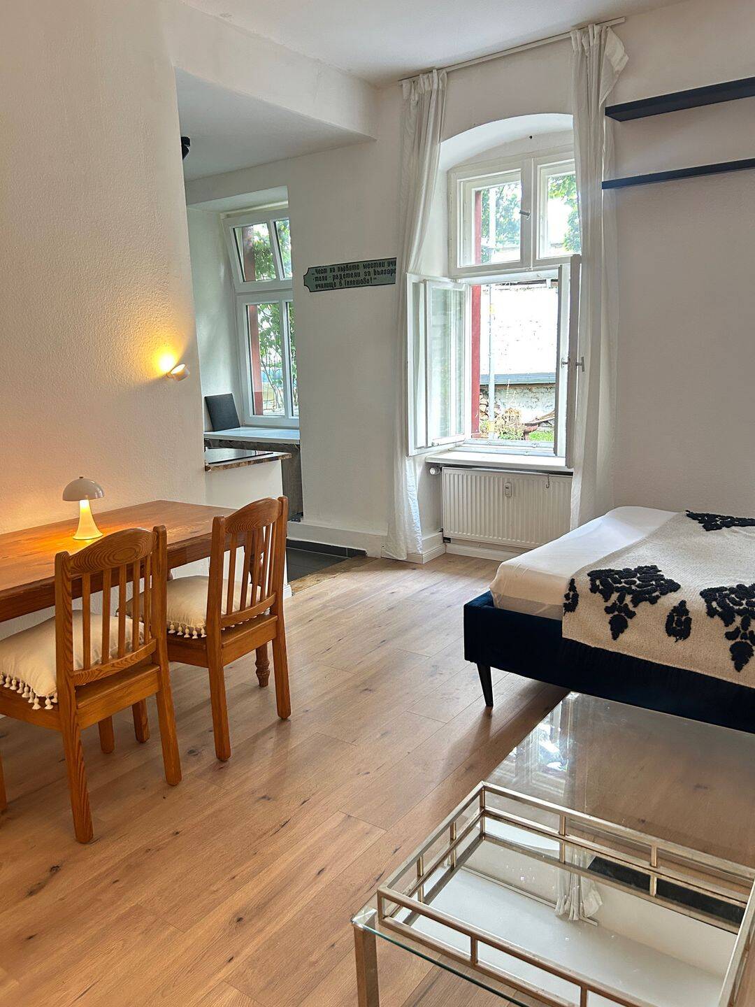 Möbliertes 1 Zimmer-Apartment mit Gartenmitnutzung, 13347 Berlin (Mitte Gesundbrunnen Wedding)
