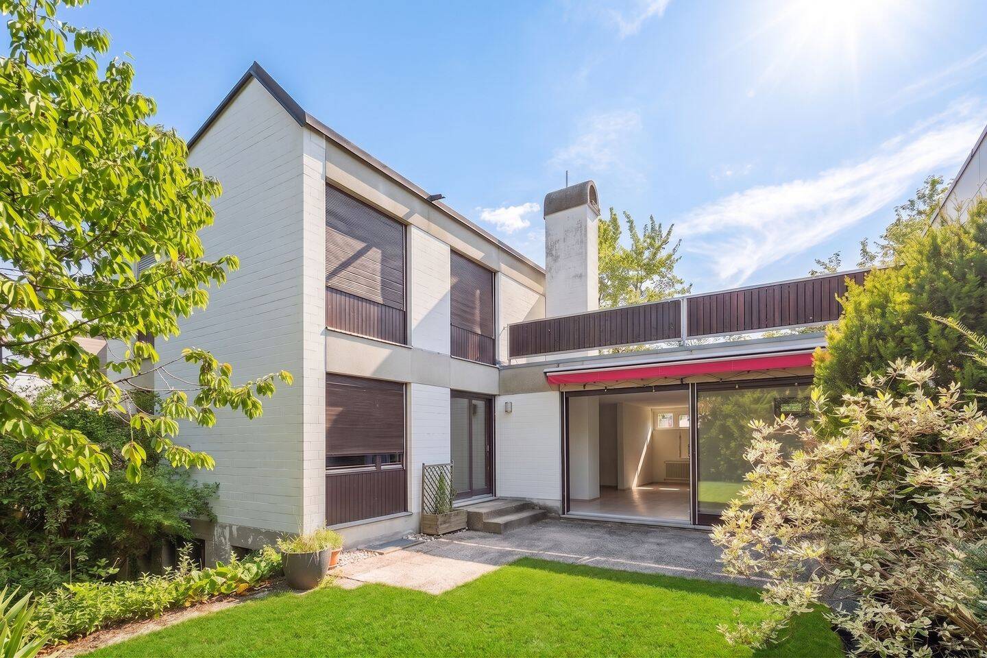 Großzügiges Reihenmittelhaus mit Dachterrasse und Garten in Ottobrunn, 85521 Ottobrunn