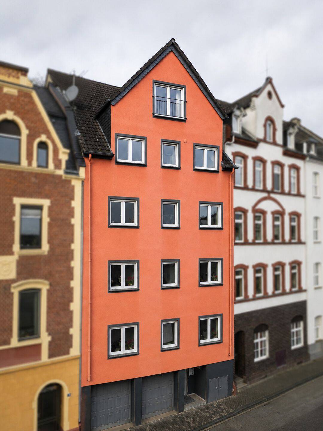 Koblenz – Moderne und gemütlich ausgestattete Wohnung, Bahnhofsnähe mit Blick ins Grüne und über die Stadt, 56073 Koblenz