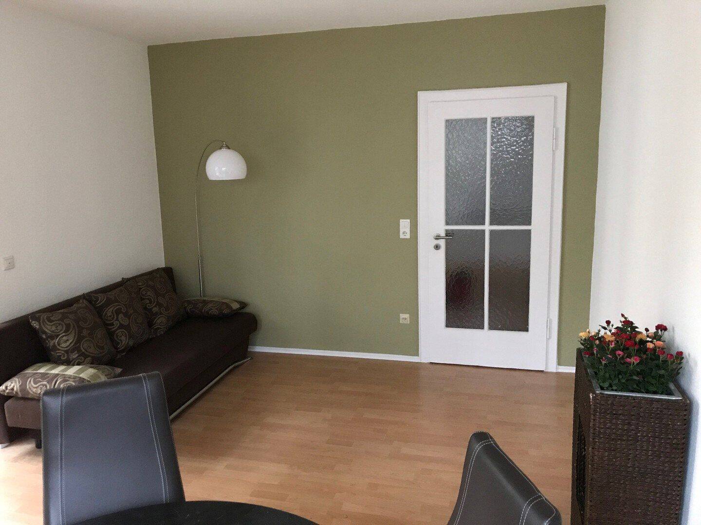 Vollmöbilierte, frischsanierte, moderne 2-Zimmer Wohnung in Westend, 5 Min von der Alten Oper, 60325 Frankfurt am Main (Bockenheim Gallus Westend-Süd)