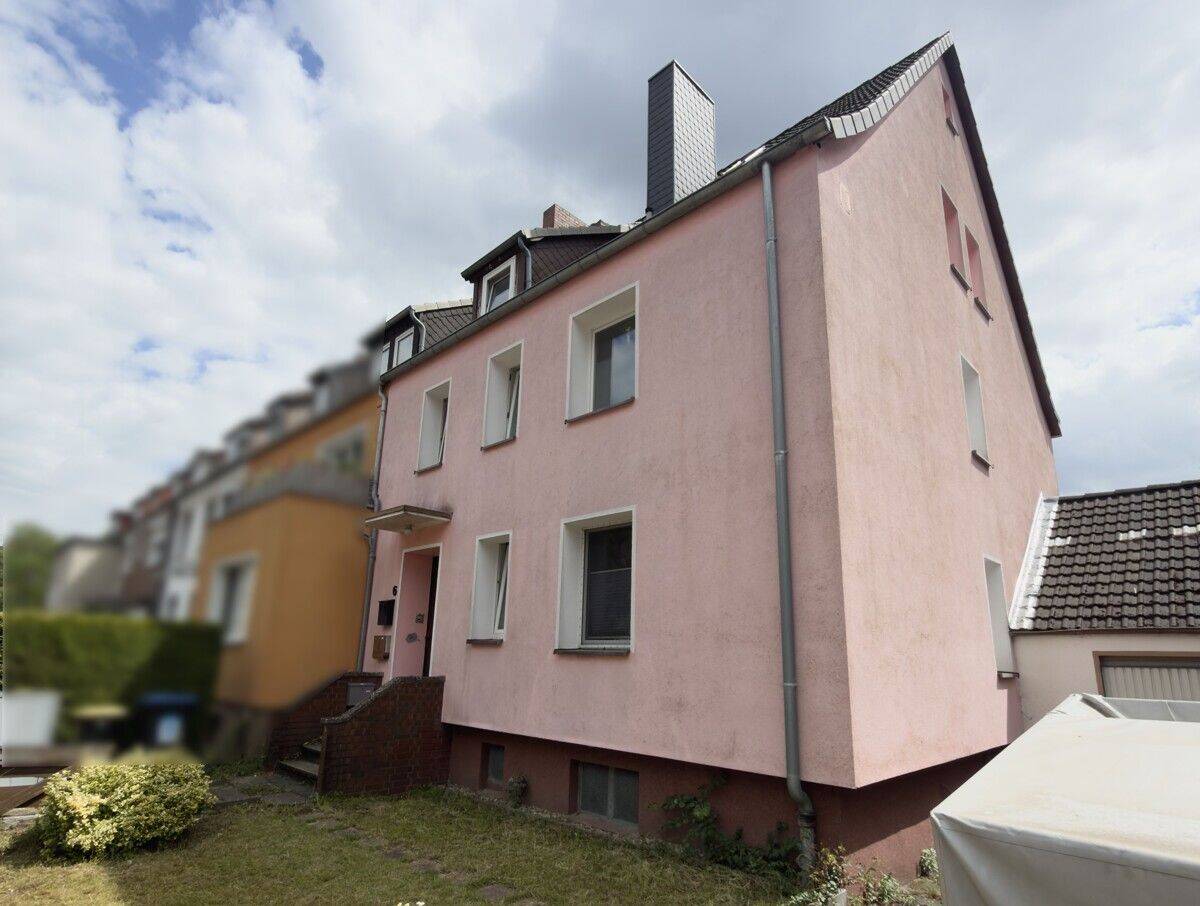 Gepflegtes Mehrfamilienreiheneckhaus mit 3 Wohneinheiten zu verkaufen, 30179 Hannover