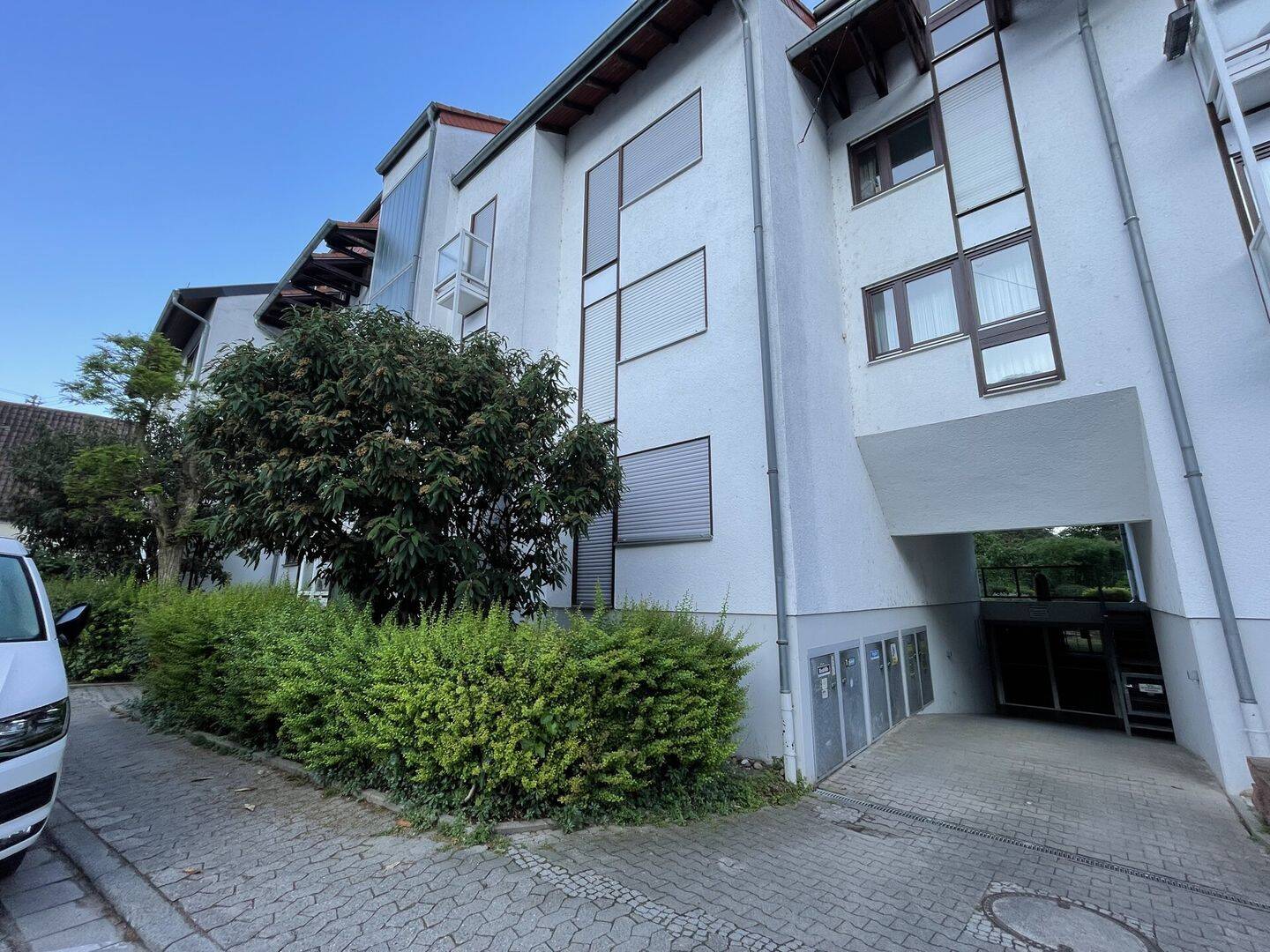 Grüne Aussicht inklusive: vermietete 3 Zimmer mit Westbalkon, TG-Stellplatz & viel Stauraum, 69126 Heidelberg (Boxberg Emmertsgrund Rohrbach Südstadt)