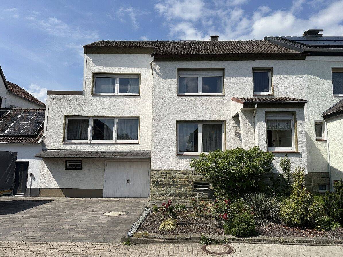 Platz zum Spielen, Leben und Wohlfühlen: Familienfreundliche DHH mit großem Garten in Welver!, 59514 Welver