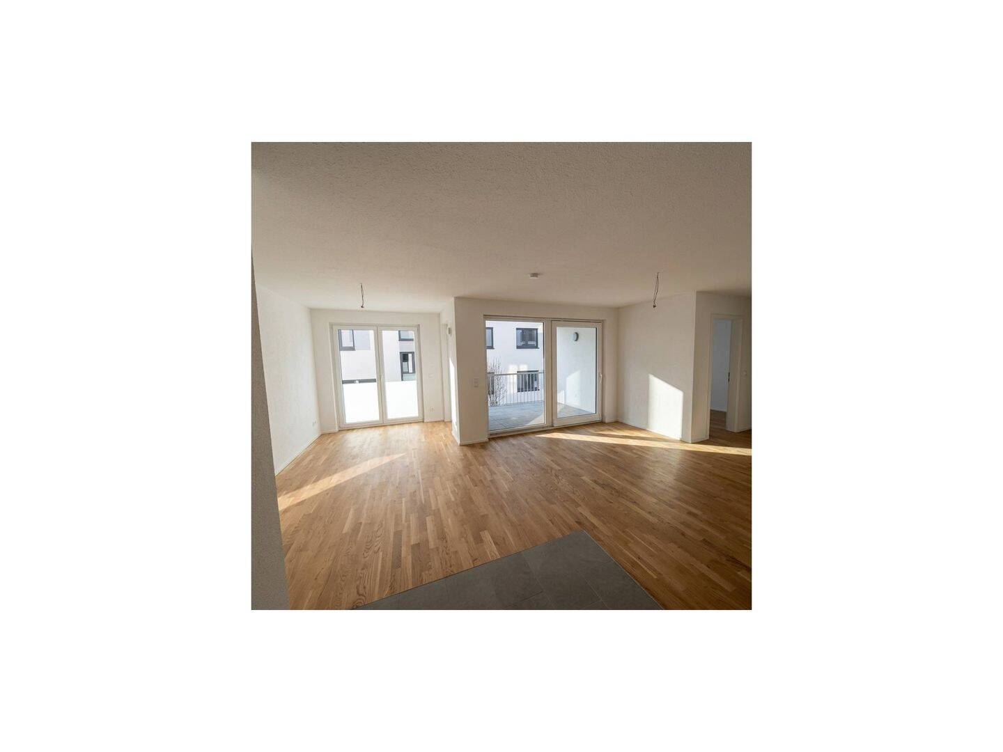 Moderne 4-Zimmer-Wohnung mit Balkon und Tageslichtbad, 71409 Schwaikheim