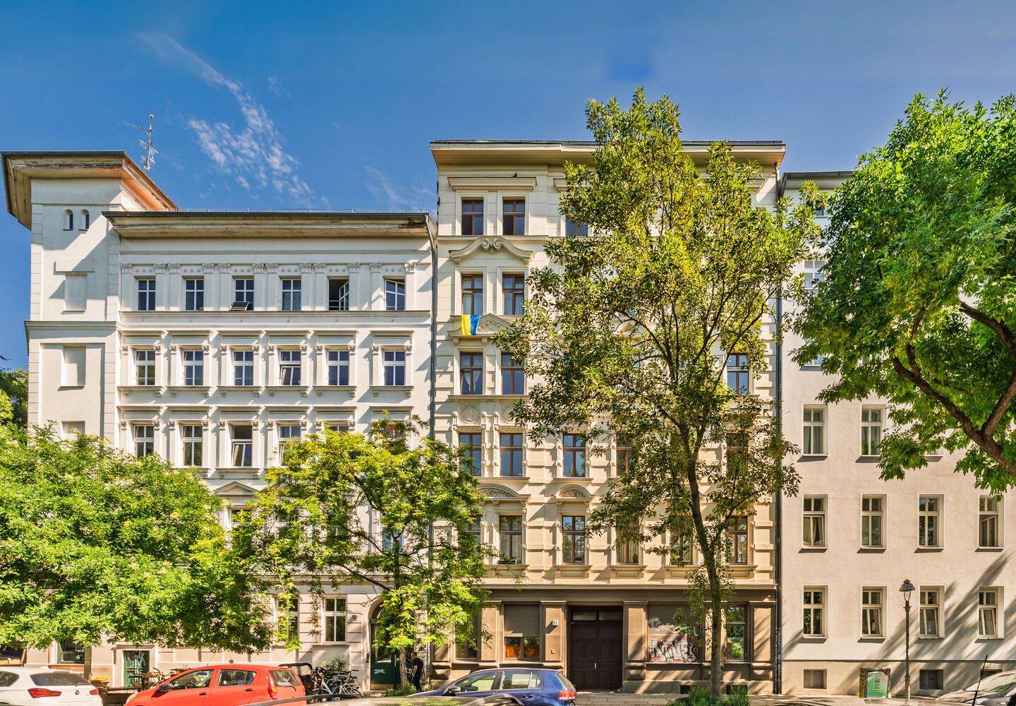 Perfekte Geldanlage – Attraktive Altbauwohnung mit traumhaftem Weitblick auf den Görlitzer Park, 10997 Berlin (Friedrichshain-Kreuzberg Kreuzberg)
