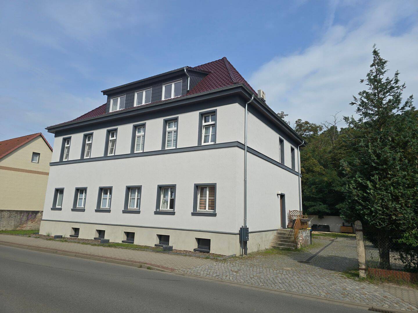 Vollvermietetes und saniertes Mehrfamilienhaus mit Vollkeller, 14727 Premnitz