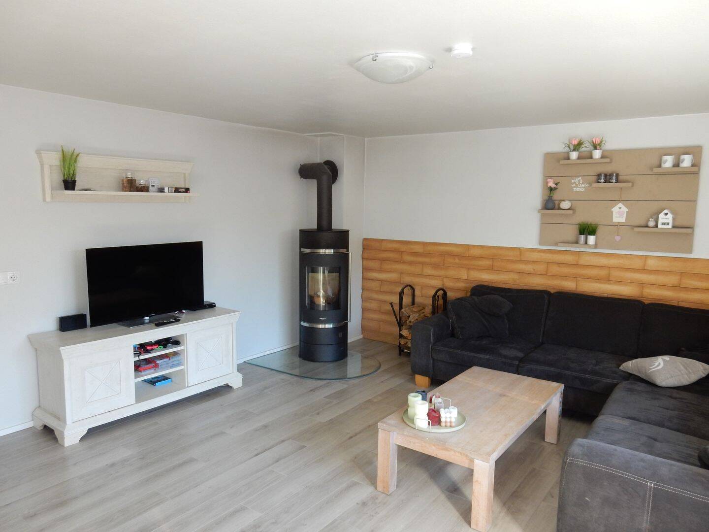 Modernisiertes Ein-/ Zweifamilienhaus in zentraler Lage in Braunlage, 38700 Braunlage