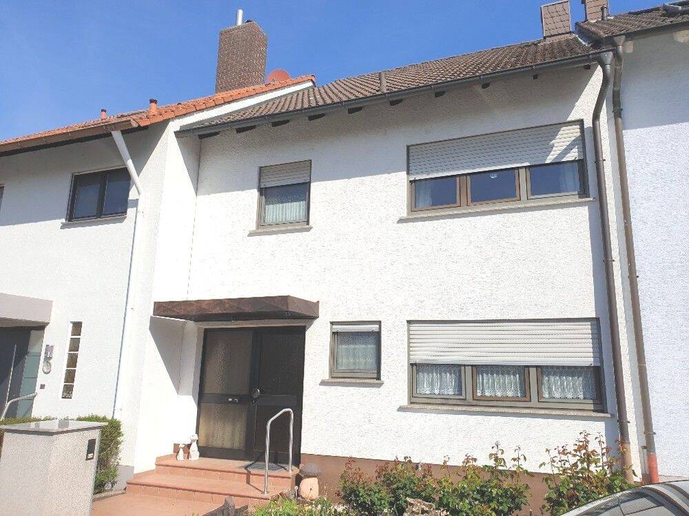 Einziehen und wohlfühlen. Großes Reihenmittelhaus in ruhiger Lage, 67141 Neuhofen