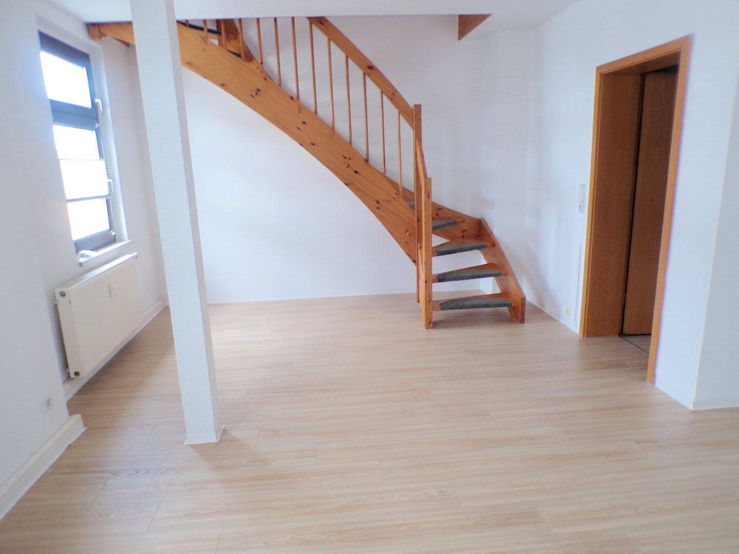 3.5 Zimmer Maisonette Wohnung in Steinpleis zu vermieten!!, 8412 Werdau