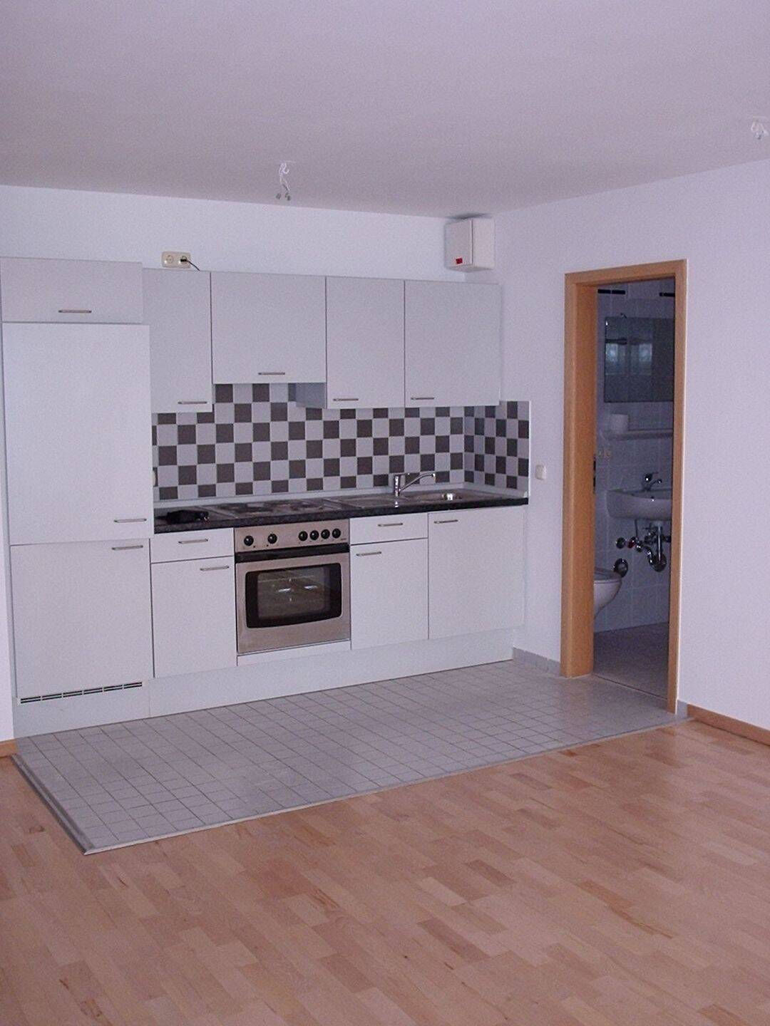2-Zi.-Wohnung in Leipzig-Leutzsch, 4179 Leipzig (Altlindenau Leutzsch Neulindenau Schönau)