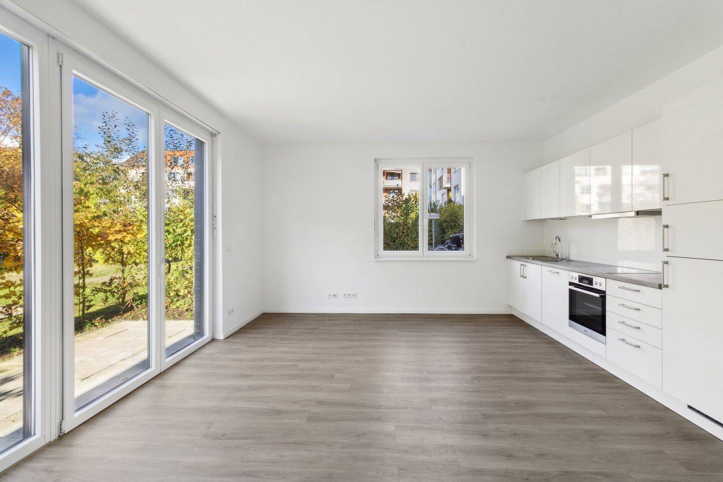 Stilvoller Neubau: Erdgeschosswohnung mit 3 Zimmern in naturnaher Umgebung, 13125 Berlin (Pankow Buch Französisch Buchholz Karow)