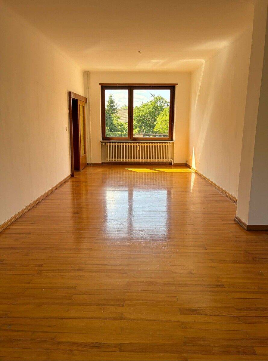 Charmante 4 ZKB Wohnung mit Terrasse und Garten, 66128 Saarbrücken