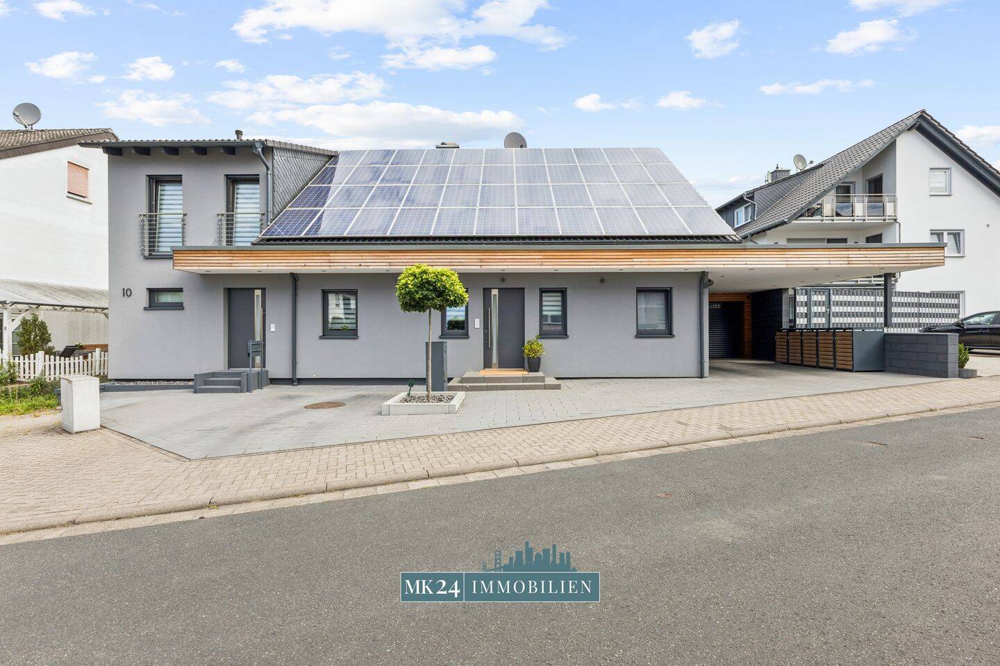 Exklusiver Wohntraum- EFH mit ELW, Wellnessbereich, traumhaftem Garten uvm., 35415 Pohlheim