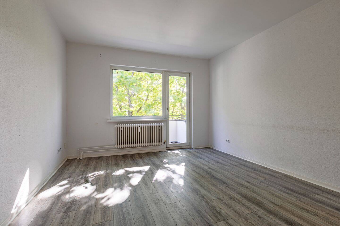 Gepflegte Wohnung mit Balkon nahe Kiehlufer für unter 300.000 € sichern, 12059 Berlin (Neukölln Kolonie Petersbaude Kolonie Rübezahl)
