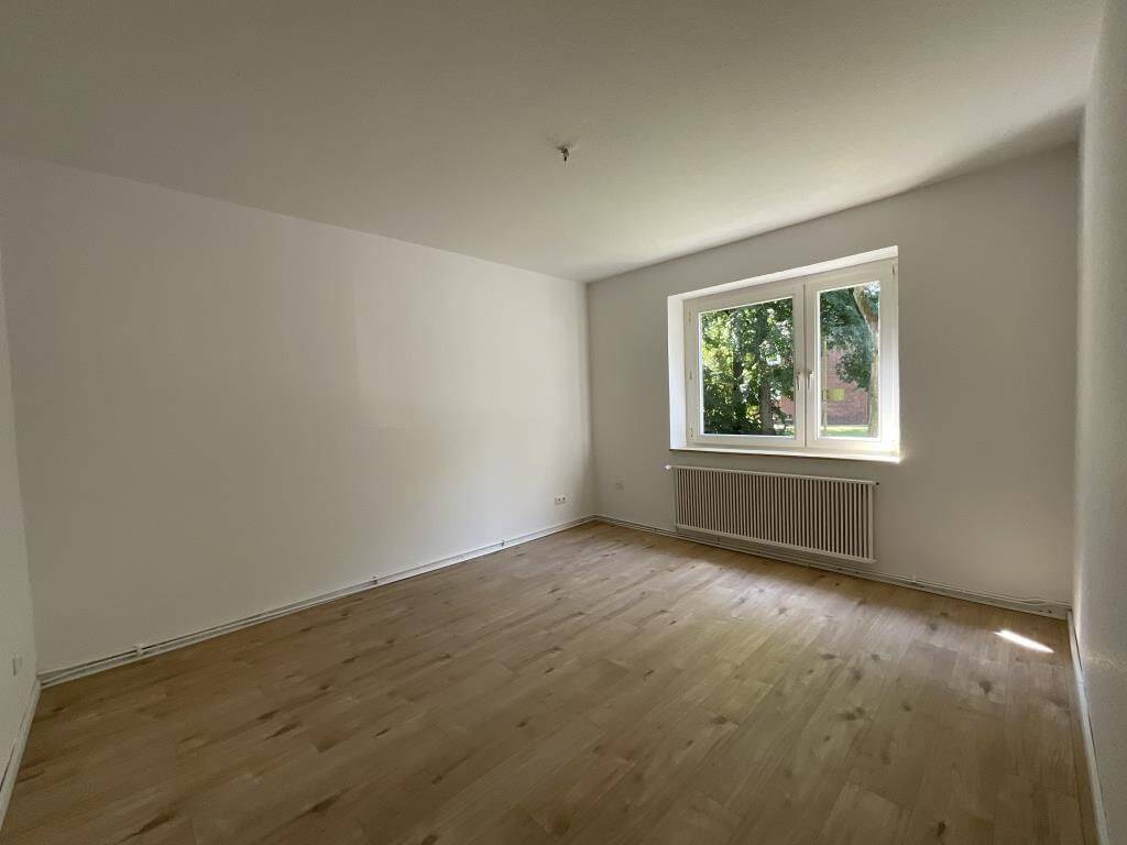 Renovierte 3-Zimmer-Wohnung mit Wannenbad in Wilhelmshaven City zu sofort!, 26382 Wilhelmshaven (Bant Heppens Innenhafen Innenstadt Siebethsburg)