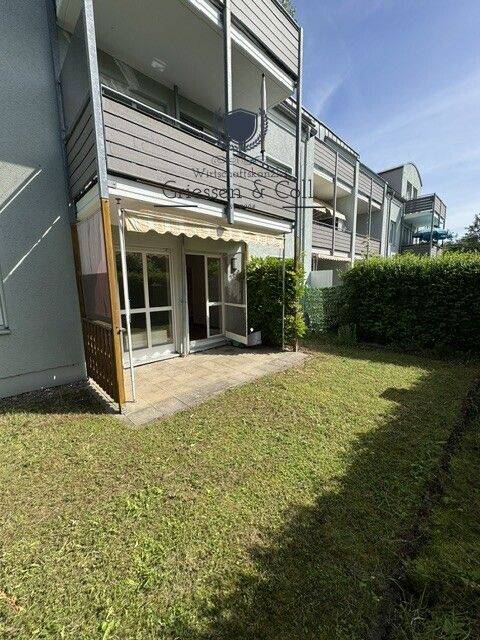 Leerstehende schöne 3 Raumwohnung mit kleinem Garten sucht neuen Eigentümer !, 99090 Erfurt