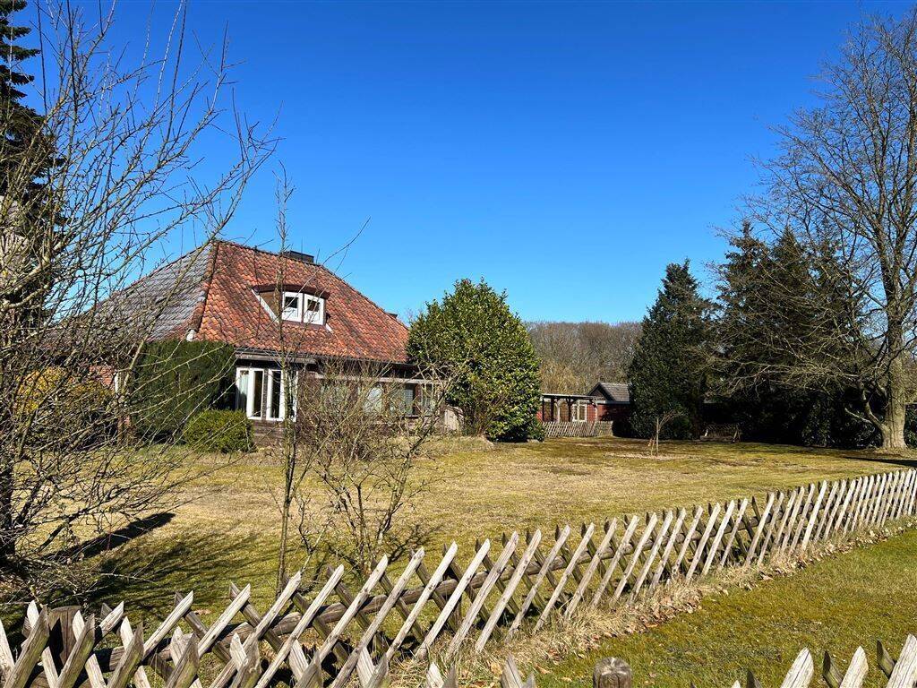 Ideal für Handwerker! Wohnhaus in toller Lage mit 1.692 m² Grundstück, 21789 Wingst