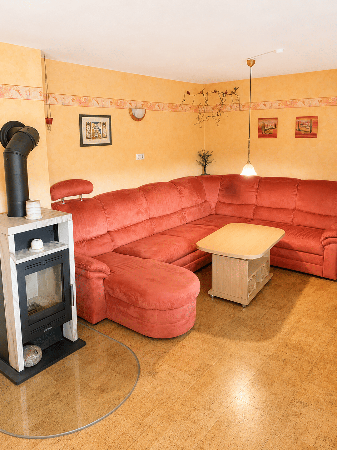 Charmantes Einfamilienhaus mit sonnigem Garten und Garage – Ihr neues Zuhause wartet!, 63679 Schotten
