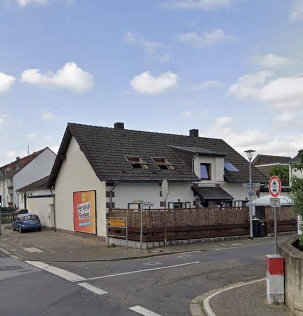 Wird aktuell Saniert Ein Haus. Zwei Möglichkeiten.Ca. 210 m² Wohnfläche · barrierefreies Erdgeschoss, 50189 Elsdorf