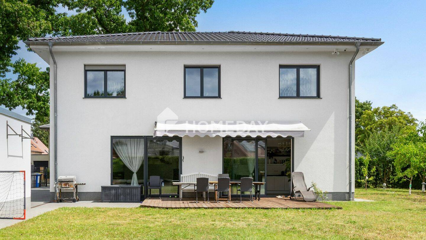 Luxuriöses Einfamilienhaus von 2016 mit Kamin, Designküche und Doppelgarage, 12621 Berlin (Marzahn-Hellersdorf Hellersdorf Kaulsdorf)