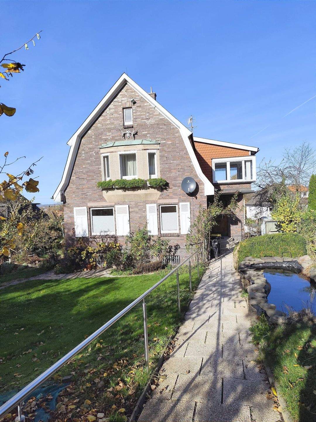 Stilvolles Wohnhaus mit schönem Grundstück, Garage und Wintergarten, 38723 Seesen