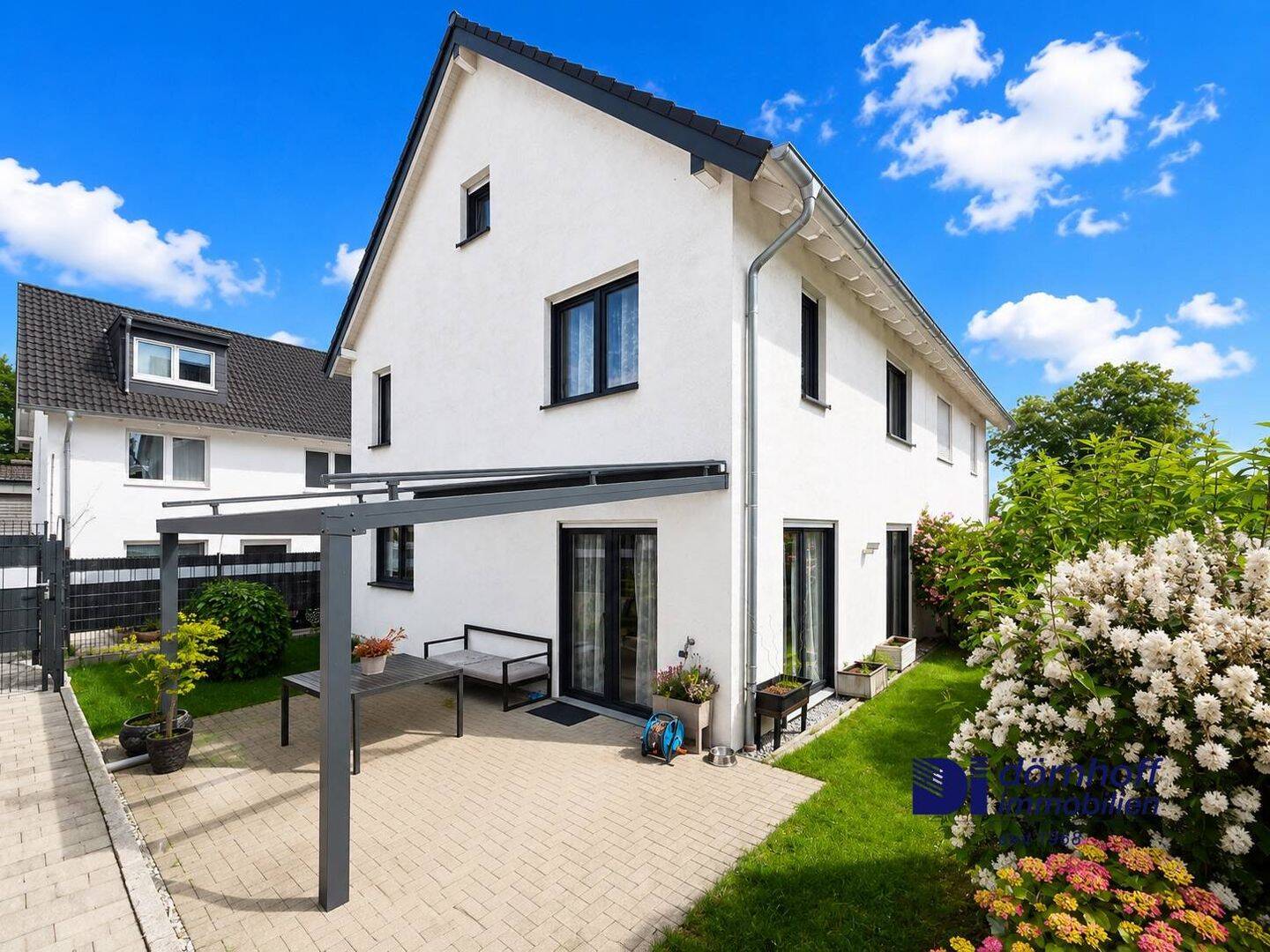 Von der Sonne wachgeküsst, DHH in Altenderne, 44329 Dortmund