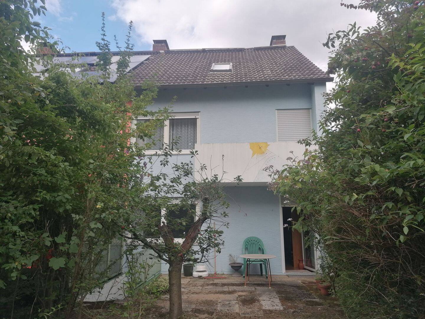 Familienparadies mit Garten und Terrasse ,Frankfurt-Berkersheim, 60435 Frankfurt am Main