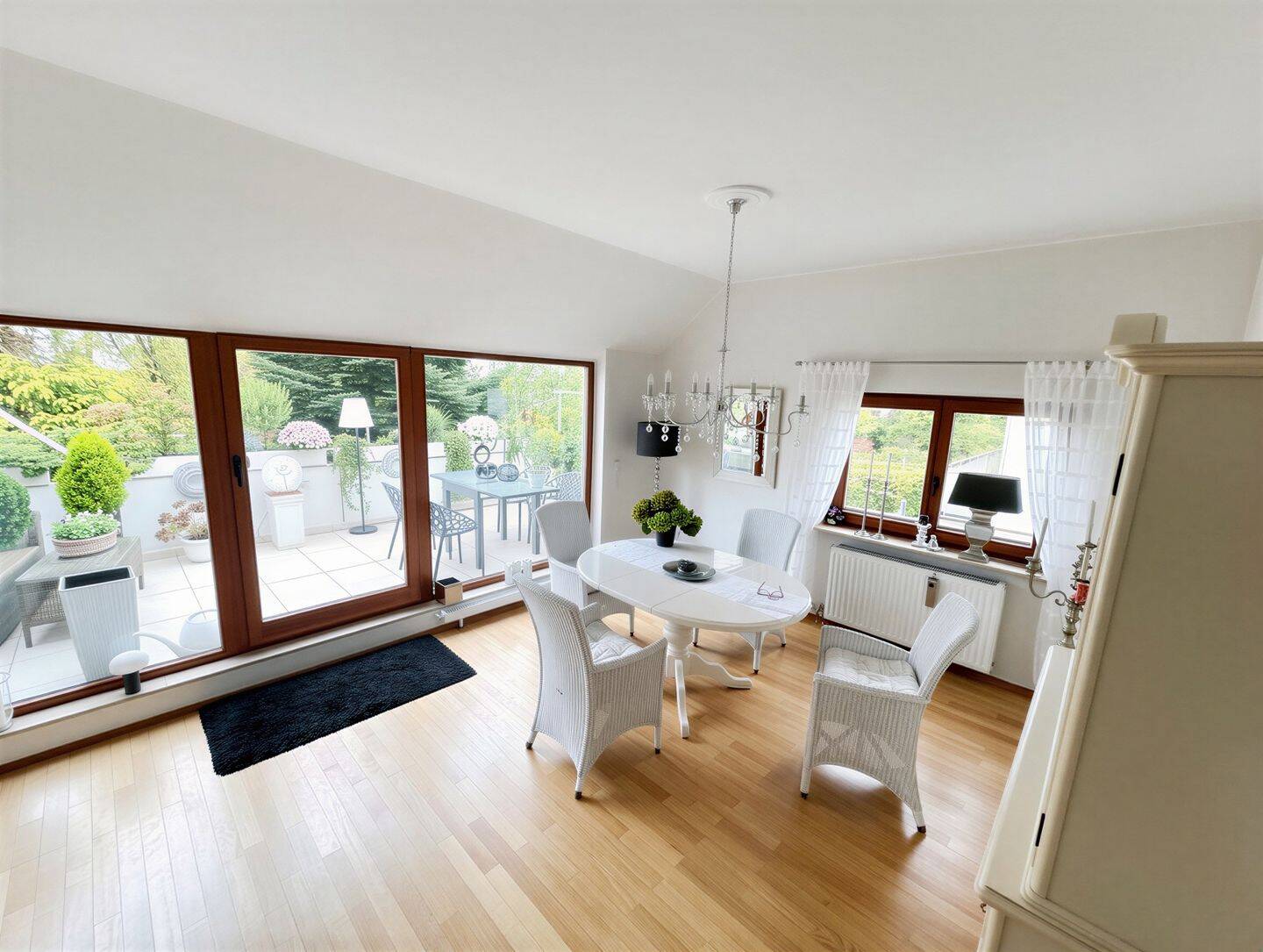 Ihr neues Zuhause in Heidhausen – elegante Maisonette mit Loggia, 45239 Essen (Bredeney Fischlaken Heidhausen Schuir Werden)